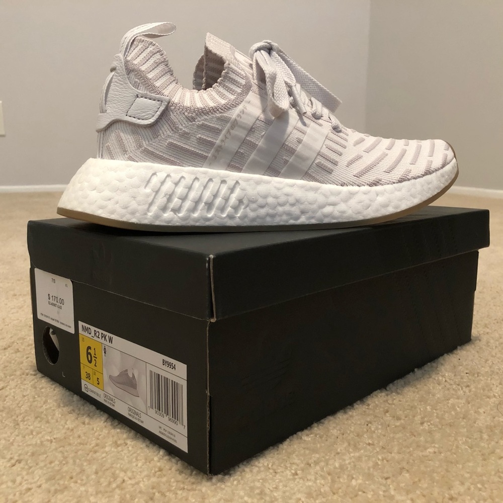 Women’s Adidas Originals NMD R2 Primeknit